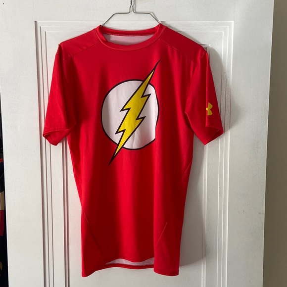 Under Armour Other - The flash DC Under Armour heat gear compression shirt size men’s large